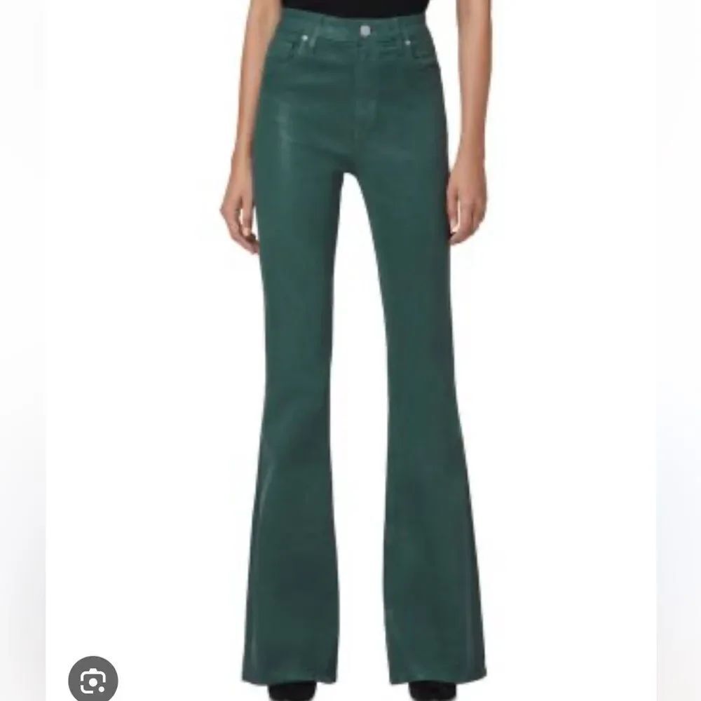 Hudson
Holly High Rise Flare Jeans in Coated Garden Topiary